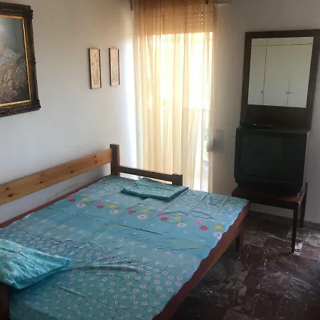 Cloud Sea Apartment